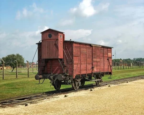 Ile km z Krakowa do Auschwitz? Sprawdź, jak łatwo dojechać Ile km z Krakowa do Auschwitz? Sprawdź, jak łatwo dojechać